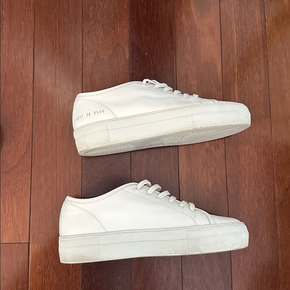 Common projects white leather platform sneaker retail $470. Size 36 - Picture 17 of 17